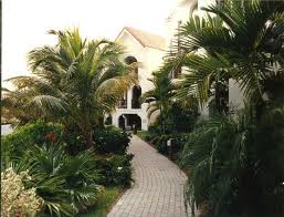 custom pools and spas by greencare.net